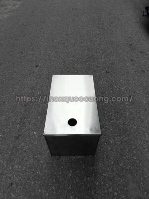thiet-bi-bay-mo-inox-304